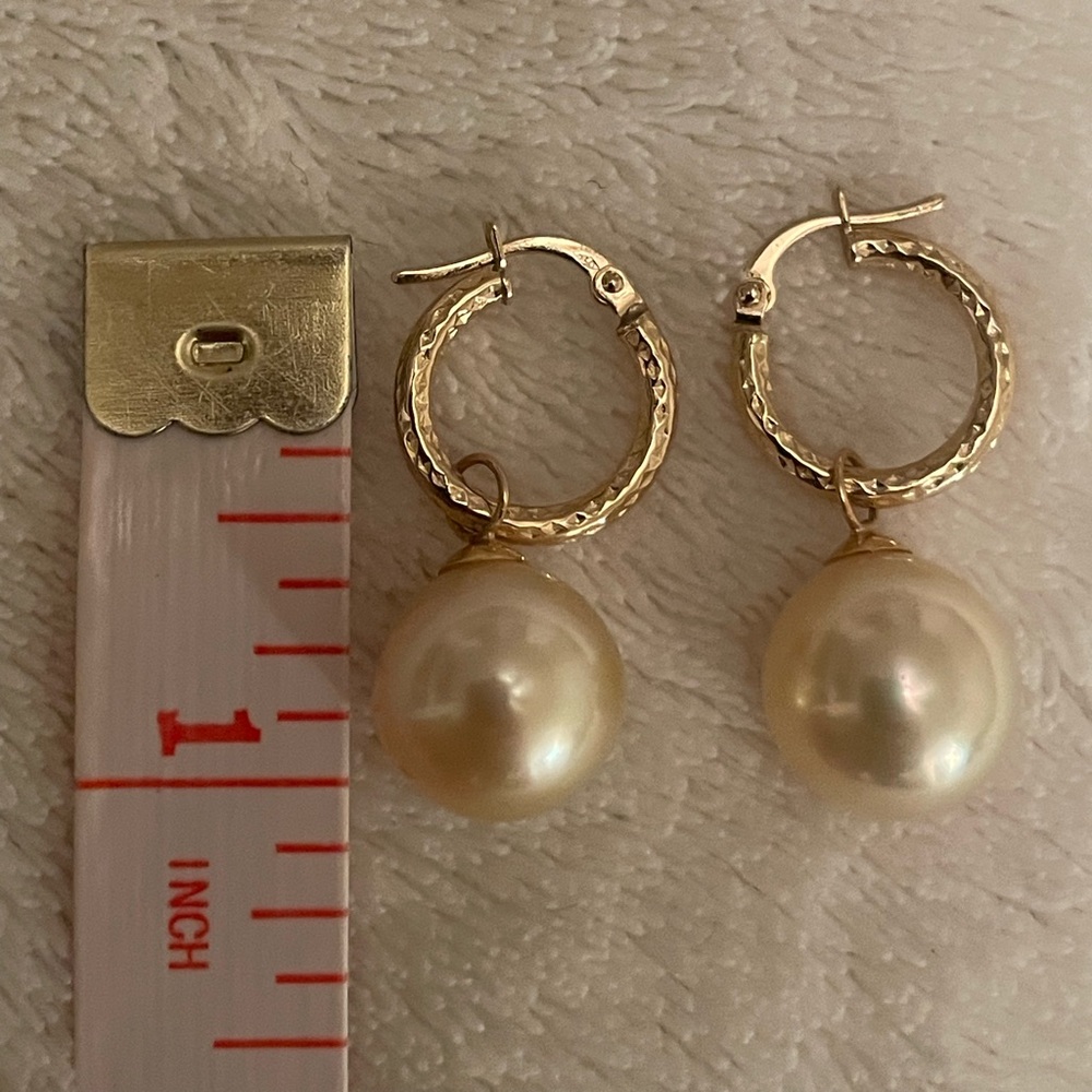 Champagne South Sea Pearl Huggie Earrings Drops 12mm 18k gold - Picture 10 of 15